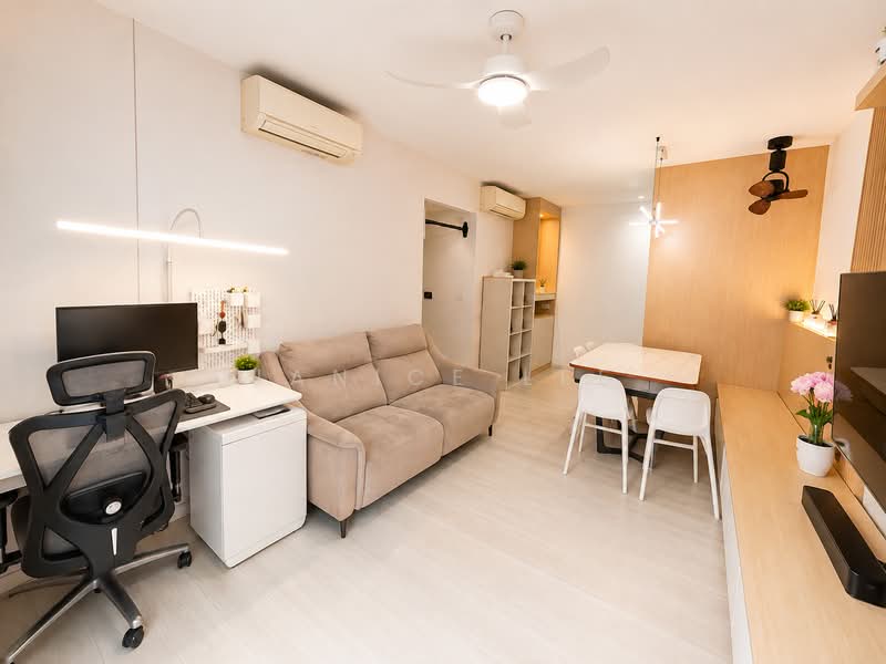 FLO Residence, Punggol Field Walk, 3 Bedrooms, 1,012 sqft, Condominium For Sale, by Janice Lee, 500227063 - Living Room - PropertyGuru.com.sg