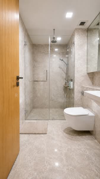 One Shenton, 1 Shenton Way, 2 Bedrooms, 1,109 sqft, Condominium For Sale, by Rachel Yap, 500227068 - Bathroom - PropertyGuru.com.sg