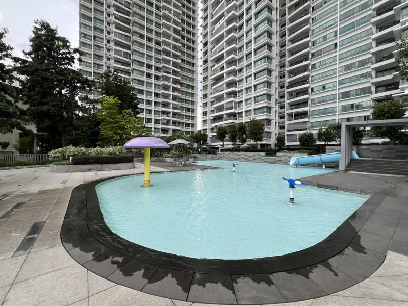 Trevista, 21 Lorong 3 Toa Payoh, 2 Bedrooms, 861 sqft, Condominium For Sale, by Tan Kim Choo, 500227075 - Children's Pool - PropertyGuru.com.sg