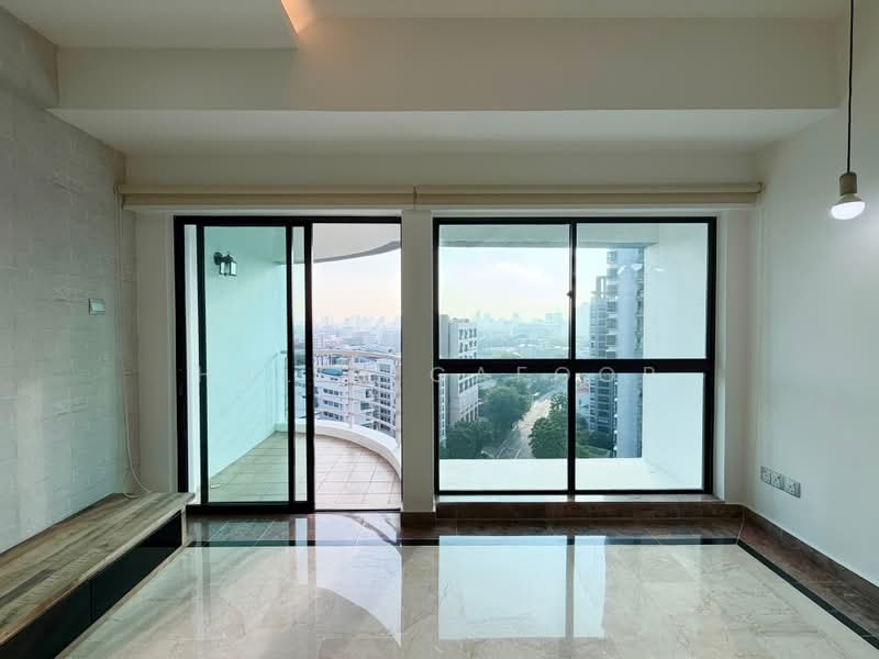 The Regalia, 2 River Valley Close, 3 Bedrooms, 1,238 sqft, Apartment For Rent, by Halim Gafoor, 500227077 - Balcony - PropertyGuru.com.sg