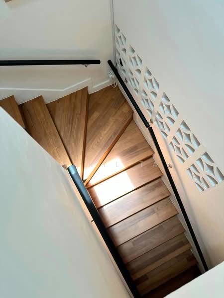Jalan Remaja Inter-Terrace, Jalan Remaja, 5 Bedrooms, 2,800 sqft, Terraced House For Sale, by Cheryl Tan, 500227078 - Interior - PropertyGuru.com.sg