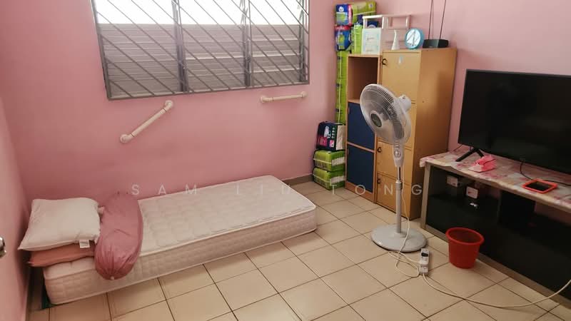 329 Yishun Ring Road, 329 Yishun Ring Road, Room Rental, 50 sqft, HDB Flat For Rent, by Sam Liu Tong, 500227079 - Bedroom - PropertyGuru.com.sg