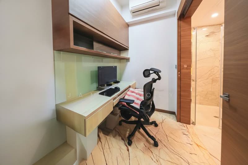 Queens Peak, 1 Dundee Road, 1 Bedroom, 495 sqft, Condominium For Sale, by James Boey, 500227096 - Study - PropertyGuru.com.sg