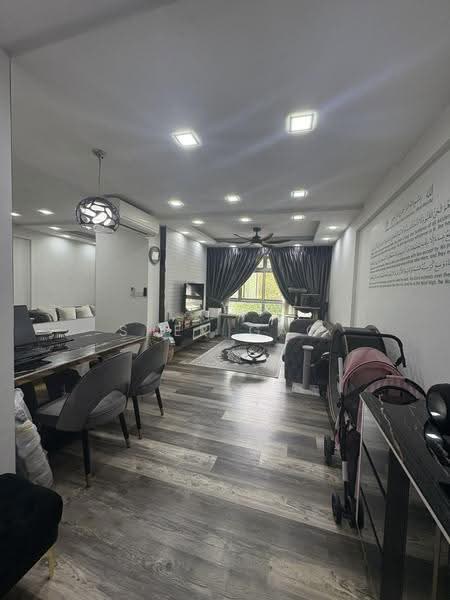 525B Costa Ris, 525B Pasir Ris Street 51, Pasir Ris / Tampines, 3 Bedrooms, 1,001 sqft, HDB Flat For Sale, by Sher Gao Ting Yu, 500227101 - Living Room - PropertyGuru.com.sg