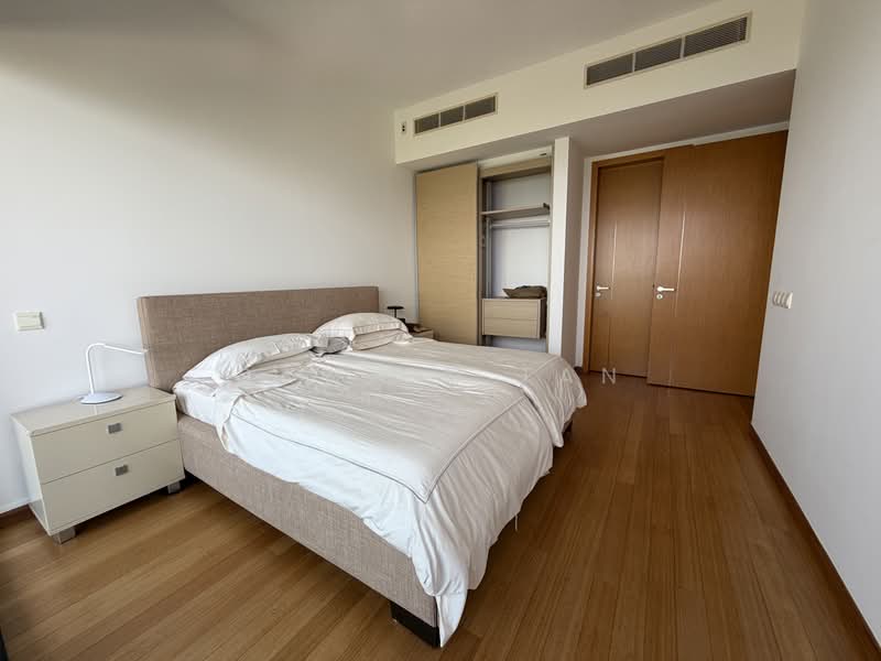Marina Bay Residences, 18 Marina Boulevard, 2 Bedrooms, 1,076 sqft, Condominium For Rent, by Rayson Tan, 500227102 - Bedroom - PropertyGuru.com.sg