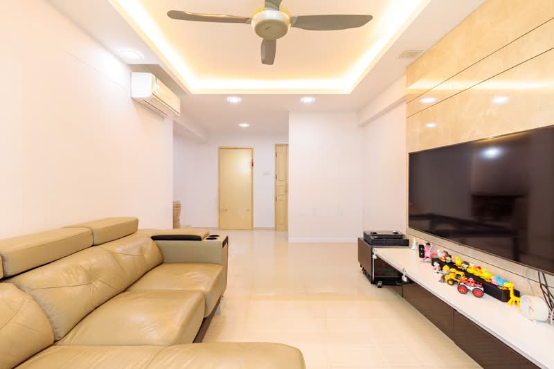 691B Choa Chu Kang Crescent, 691B Choa Chu Kang Crescent, 3 Bedrooms, 1,184 sqft, HDB Flat For Sale, by Belva Tan, 500227107 - Living Room - PropertyGuru.com.sg