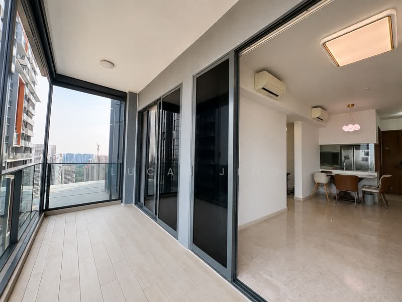 Stirling Residences, 23 Stirling Road, 3 Bedrooms, 1,055 sqft, Condominium For Sale, by Lucas Jing, 500227119 - Balcony - PropertyGuru.com.sg