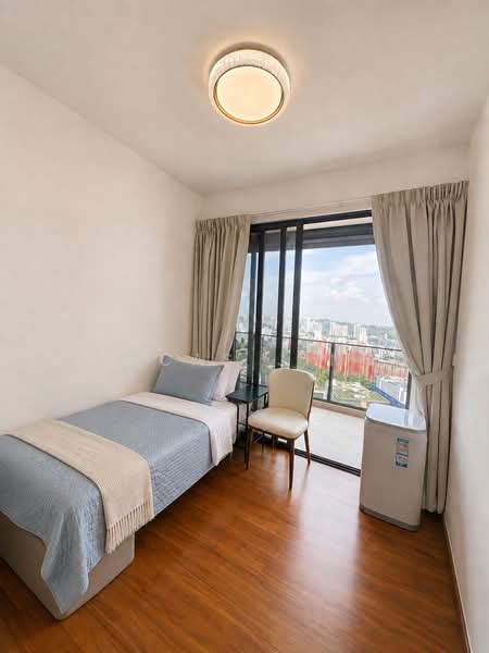 Stirling Residences, 23 Stirling Road, 3 Bedrooms, 1,055 sqft, Condominium For Sale, by Lucas Jing, 500227119 - Bedroom - PropertyGuru.com.sg