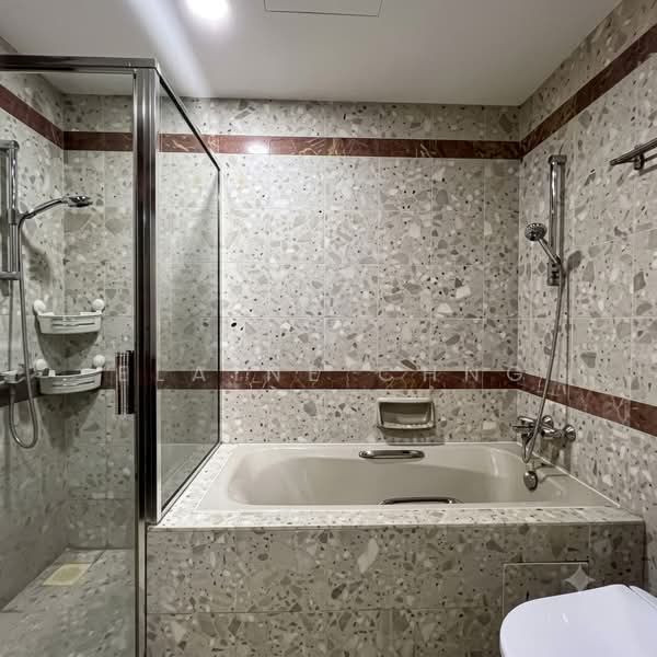 Maple Woods, 985 Bukit Timah Road, Room Rental, 111 sqft, Condominium For Rent, by Elaine Chng, 500227125 - Bathroom - PropertyGuru.com.sg
