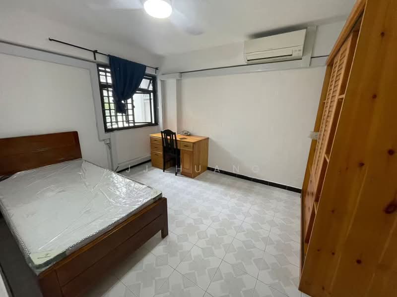 2 Dover Road, 2 Dover Road, Room Rental, 180 sqft, HDB Flat For Rent, by JJ Huang, 500227130 - Bedroom - PropertyGuru.com.sg