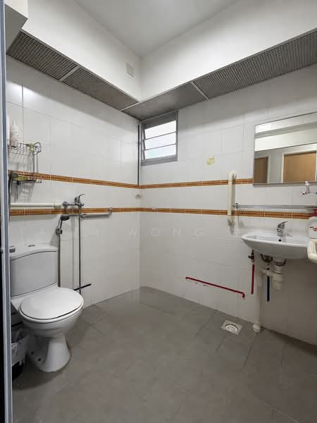 23 Ghim Moh Link, 23 Ghim Moh Link, 3 Bedrooms, 1,216 sqft, HDB Flat For Sale, by Faith Wong 王蕙蕙, 500227134 - Bathroom - PropertyGuru.com.sg