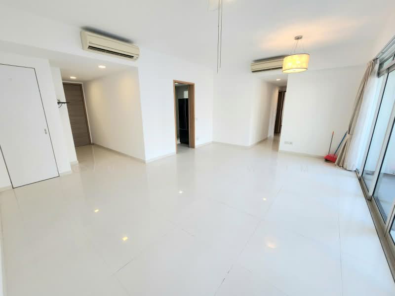 The Metropolitan Condominium, 8 Alexandra View, 3 Bedrooms, 1,399 sqft, Condominium For Sale, by Sergius Seah Weiming, 500227141 - Living Room - PropertyGuru.com.sg