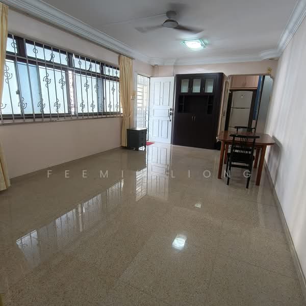118D Jalan Membina, 118D Jalan Membina, 3 Bedrooms, 969 sqft, HDB Flat For Sale, by Feemin Liong, 500227142 - Living Room - PropertyGuru.com.sg