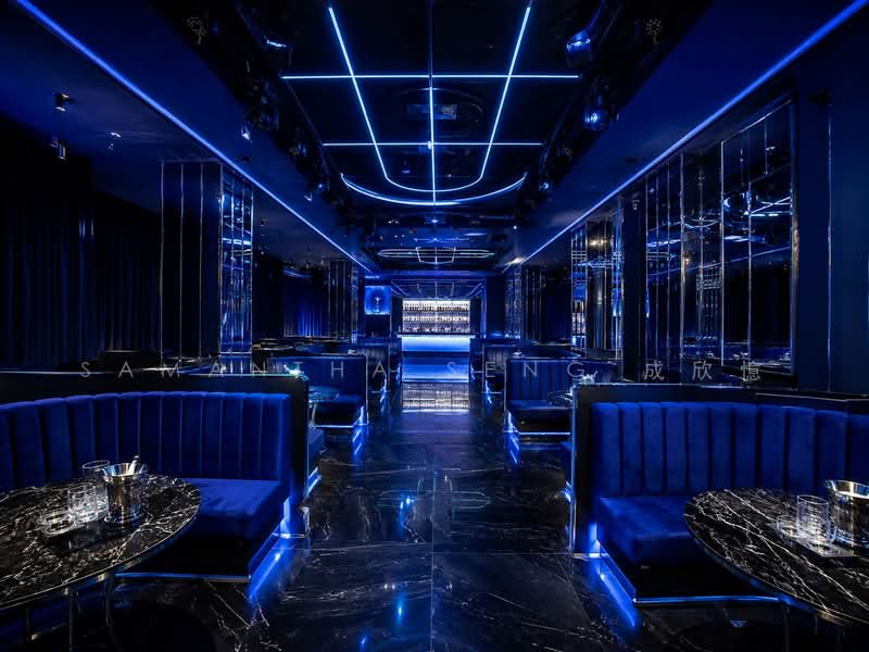 Exclusive Units with Nightclub License for Sale! Renewed Rental with 4-5% rental yield!, , 4,402 sqft, Mall Shop For Sale, by Samantha Seng 成欣憶, 500227143 - Interior - CommercialGuru.com.sg