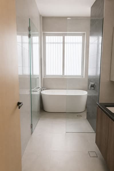 BRAND NEW INTERTERRACE / 1KM TO CHIJ ST. NICHOLAS GIRLS' SCHOOL, CASUARINA WALK, 6 Bedrooms, 3,649 sqft, Terraced House For Sale, by Evon Lee, 500227153 - Bathroom - PropertyGuru.com.sg