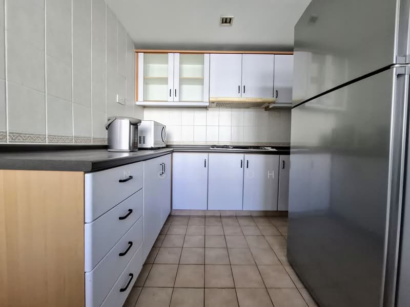 Ballota Park Condo, 162 Mariam Way, 4 Bedrooms, 1,345 sqft, Condominium For Rent, by Nigel Toh, 500227155 - Kitchen - PropertyGuru.com.sg