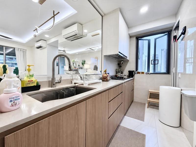 High Park Residences, 27 Fernvale Road, Seletar / Yio Chu Kang, 3 Bedrooms, 980 sqft, Condominium For Sale, by Terence Ng, 500227161 - Kitchen - PropertyGuru.com.sg