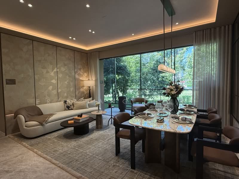 Dunearn House, 764 Dunearn Road, 4 Bedrooms, 1,378 sqft, Condominium For Sale, by Eric KANG (江瑞裕), 500227168 - Living Room - PropertyGuru.com.sg