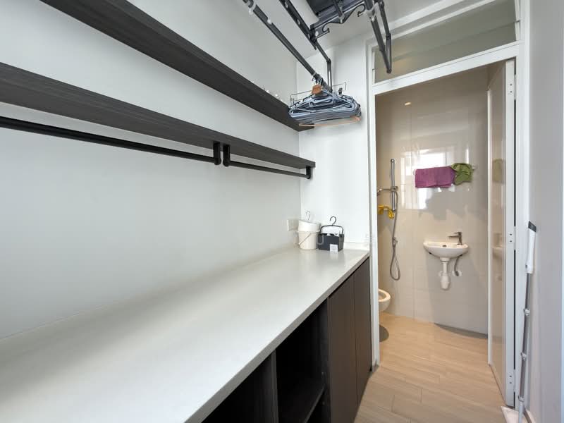 Forest Woods, , 3 Bedrooms, 969 sqft, Condominium For Rent, by Nicole Wu 吴佩瑾, 500227169 - Bathroom - PropertyGuru.com.sg