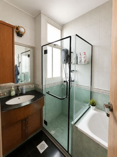 Casa Rosa, 35 Lorong Ong Lye, 3 Bedrooms, 1,551 sqft, Condominium For Sale, by Amanda Sim, 500227193 - Bathroom (MBR) - PropertyGuru.com.sg