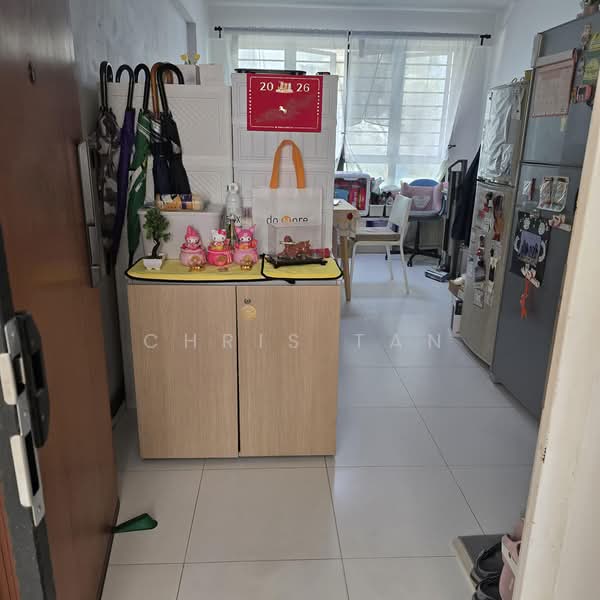 335A Yishun Riverwalk, 335A Yishun Street 31, 2 Bedrooms, 721 sqft, HDB Flat For Sale, by Chris Tan, 500227196 - Living room - PropertyGuru.com.sg
