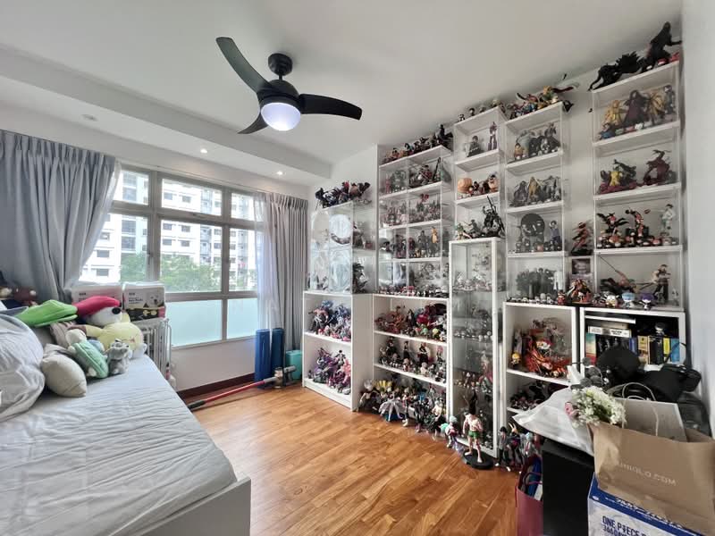 215A Compassvale Drive, 215A Compassvale Drive, 3 Bedrooms, 990 sqft, HDB Flat For Sale, by Nate Lim, 500227200 - Common Bedroom - PropertyGuru.com.sg