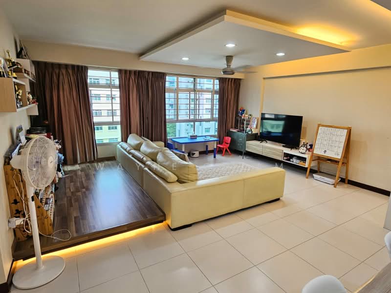 428A Yishun Avenue 11, 428A Yishun Avenue 11, 3 Bedrooms, 1,213 sqft, HDB Flat For Sale, by Wayne Chiam, 500227202 - Living Room - PropertyGuru.com.sg