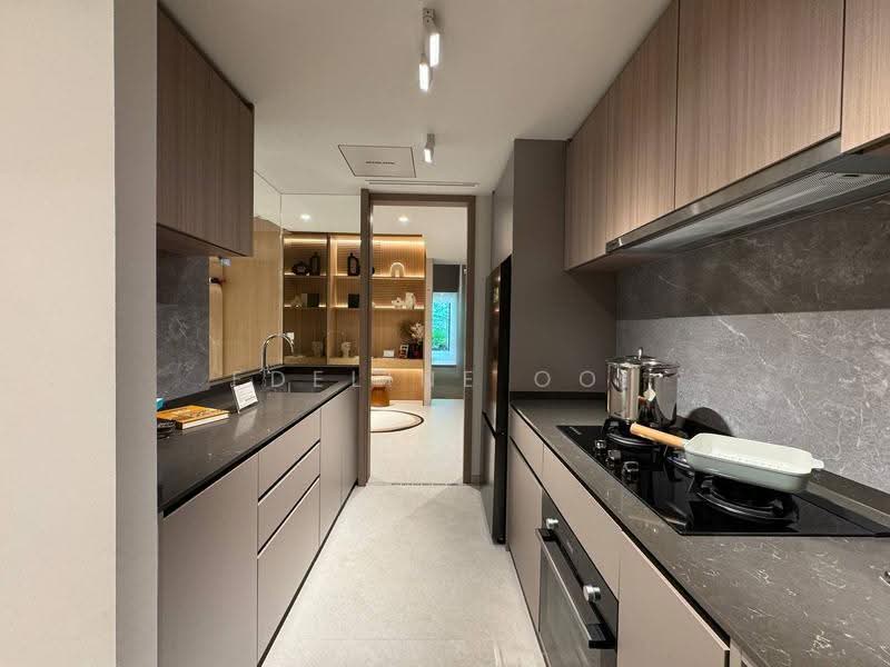 Lucerne Grand, Lakeside Drive, Boon Lay / Jurong / Tuas, 3 Bedrooms, 883 sqft, Condominium For Sale, by Edeline Ooi, 500227207 - Kitchen - PropertyGuru.com.sg
