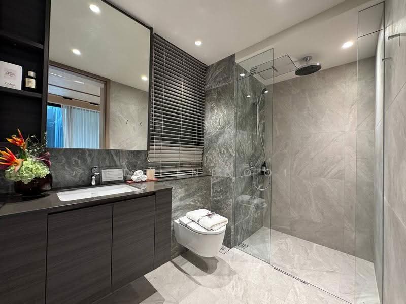 Lucerne Grand, Lakeside Drive, Boon Lay / Jurong / Tuas, 3 Bedrooms, 883 sqft, Condominium For Sale, by Edeline Ooi, 500227207 - Bathroom - PropertyGuru.com.sg