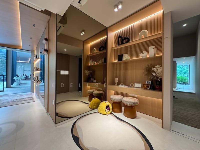 Lucerne Grand, Lakeside Drive, Boon Lay / Jurong / Tuas, 3 Bedrooms, 883 sqft, Condominium For Sale, by Edeline Ooi, 500227207 - Entrance - PropertyGuru.com.sg