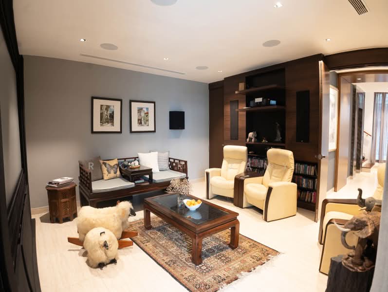 Jalan Selanting, Jalan Selanting, 9 Bedrooms, 7,700 sqft, Semi-Detached House For Sale, by Richard Jany, 500227208 - Living Room - PropertyGuru.com.sg
