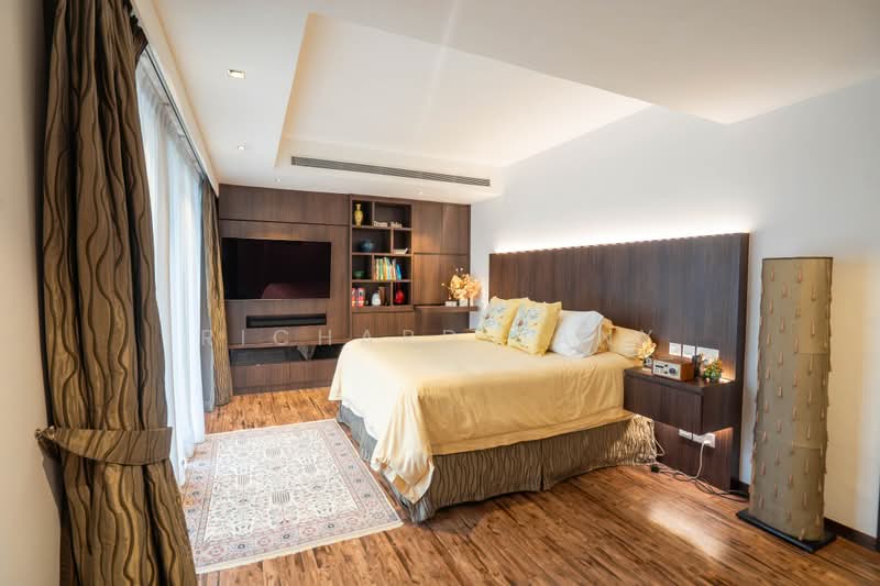 Jalan Selanting, Jalan Selanting, 9 Bedrooms, 7,700 sqft, Semi-Detached House For Sale, by Richard Jany, 500227208 - Bedroom - PropertyGuru.com.sg