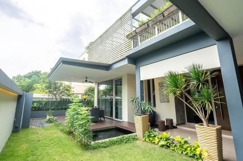 Jalan Selanting, Jalan Selanting, Clementi Park / Upper Bukit Timah, 7 Bedrooms, 7,700 sqft, Semi-Detached House For Sale, by Richard Jany, 500227208 - Exterior - PropertyGuru.com.sg