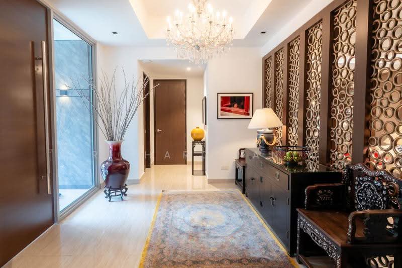 Jalan Selanting, Jalan Selanting, Clementi Park / Upper Bukit Timah, 7 Bedrooms, 7,700 sqft, Semi-Detached House For Sale, by Richard Jany, 500227208 - Entrance - PropertyGuru.com.sg