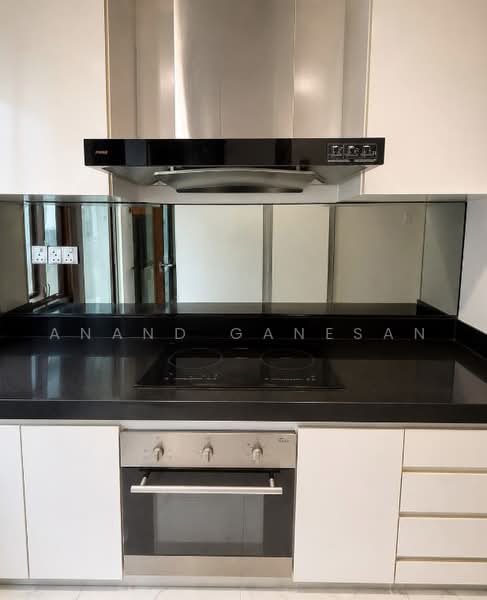 Niven Loft, 70 Niven Road, 3 Bedrooms, 1,033 sqft, Apartment For Rent, by Anand Ganesan, 500227209 - Kitchen - PropertyGuru.com.sg
