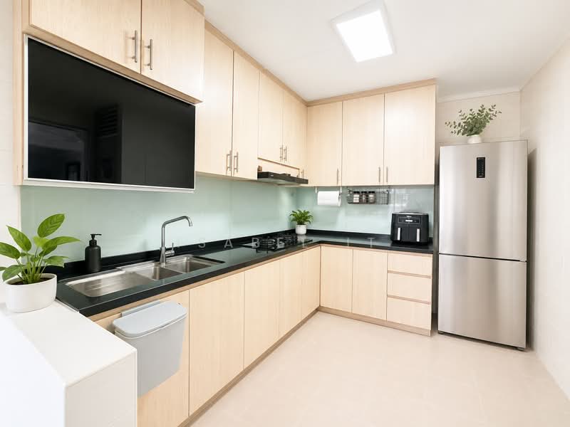 742 Tampines Street 72, 742 Tampines Street 72, 3 Bedrooms, 1,076 sqft, HDB Flat For Sale, by Isabel It, 500227215 - Kitchen - PropertyGuru.com.sg