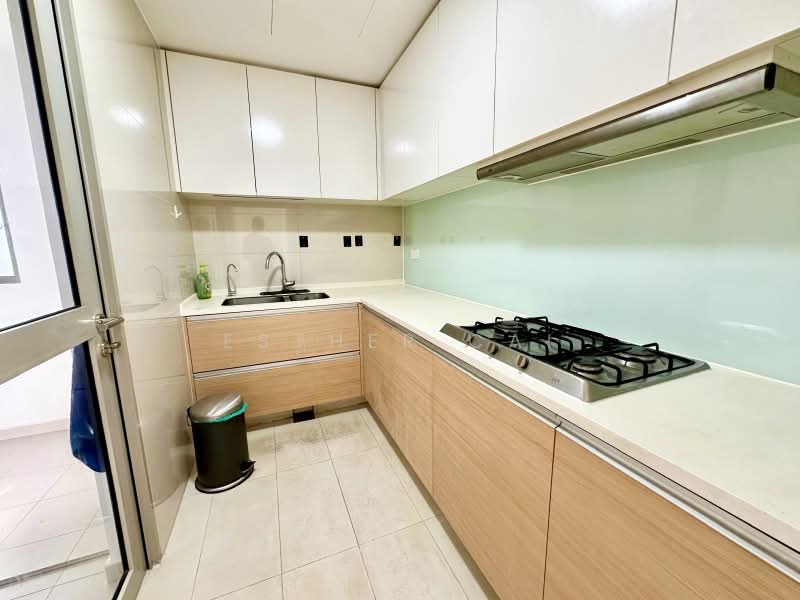 Sea Esta, 30 Pasir Ris Link, 4 Bedrooms, 1,206 sqft, Condominium For Sale, by Esther Cai, 500227230 - Kitchen - PropertyGuru.com.sg