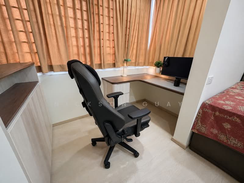 Loyang Villas, Loyang Rise, 4 Bedrooms, 2,951 sqft, Terraced House For Sale, by Nickson Guay, 500227241 - Study - PropertyGuru.com.sg