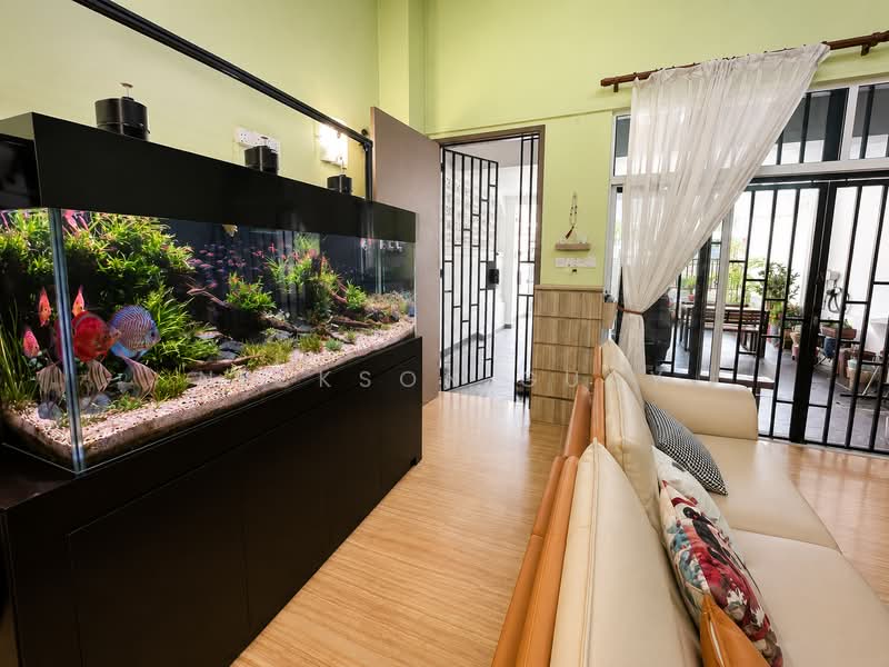 Loyang Villas, Loyang Rise, 4 Bedrooms, 2,951 sqft, Terraced House For Sale, by Nickson Guay, 500227241 - Living Room - PropertyGuru.com.sg