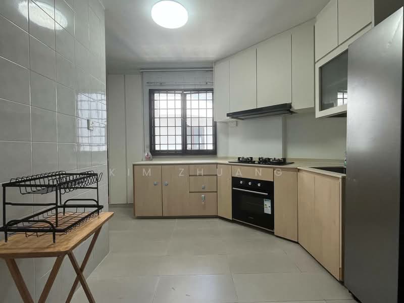657 Choa Chu Kang Crescent, 657 Choa Chu Kang Crescent, Room Rental, 150 sqft, HDB Flat For Rent, by Kim Zhuang, 500227260 - Kitchen - PropertyGuru.com.sg