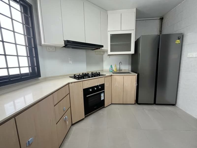 657 Choa Chu Kang Crescent, 657 Choa Chu Kang Crescent, Room Rental, 150 sqft, HDB Flat For Rent, by Kim Zhuang, 500227260 - Kitchen - PropertyGuru.com.sg