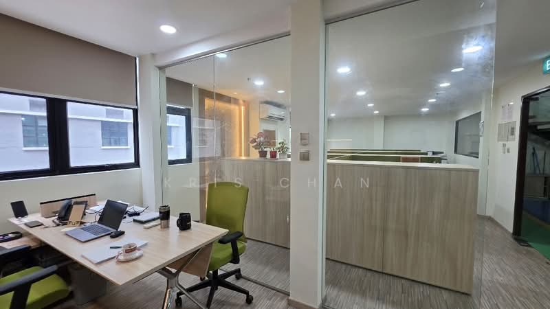 Citilink Warehouse Complex, 102E Pasir Panjang Road, 1,410 sqft, Light Industrial (B1) For Sale, by Kris Chan, 500227264 - CommercialGuru.com.sg