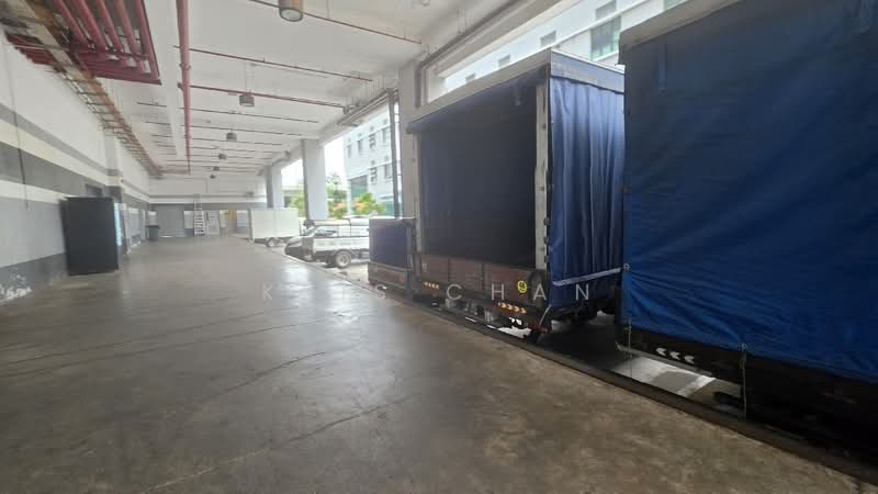 Citilink Warehouse Complex, 102E Pasir Panjang Road, 1,410 sqft, Light Industrial (B1) For Sale, by Kris Chan, 500227264 - CommercialGuru.com.sg