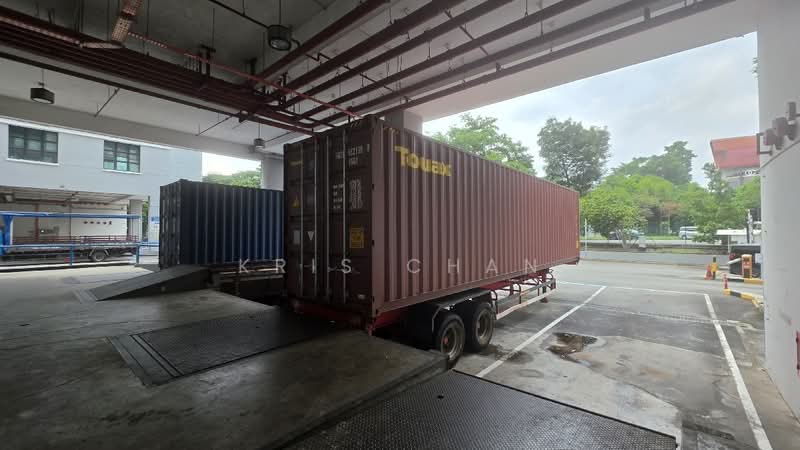 Citilink Warehouse Complex, 102E Pasir Panjang Road, 1,410 sqft, Light Industrial (B1) For Sale, by Kris Chan, 500227264 - CommercialGuru.com.sg