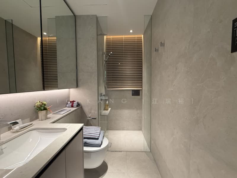 Dunearn House, 764 Dunearn Road, 3 Bedrooms, 969 sqft, Condominium For Sale, by Eric KANG (江瑞裕), 500227272 - Bathroom - PropertyGuru.com.sg