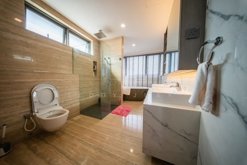 Seletar Hills Estate, Kasai Road Neram Road Saraca Road Begonia Dr Stratton Dr, 7 Bedrooms, 8,078 sqft, Detached House For Sale, by Teddy Juay, 500227276 - Bathroom - PropertyGuru.com.sg