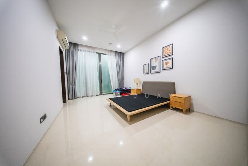 Seletar Hills Estate, Kasai Road Neram Road Saraca Road Begonia Dr Stratton Dr, 7 Bedrooms, 8,078 sqft, Detached House For Sale, by Teddy Juay, 500227276 - Bedroom - PropertyGuru.com.sg