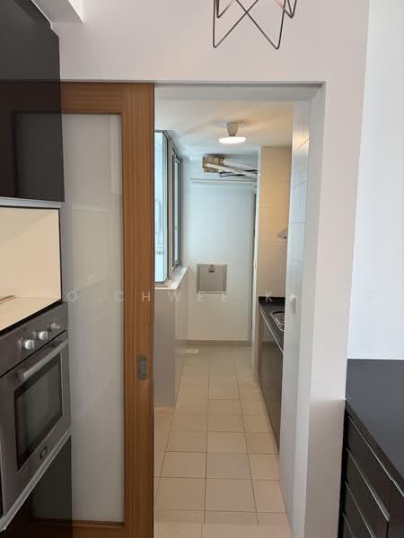 Kovan Melody, 35 Kovan Road, 3 Bedrooms, 1,227 sqft, Condominium For Sale, by Yeo Chwee Kiong, 500227280 - Kitchen - PropertyGuru.com.sg