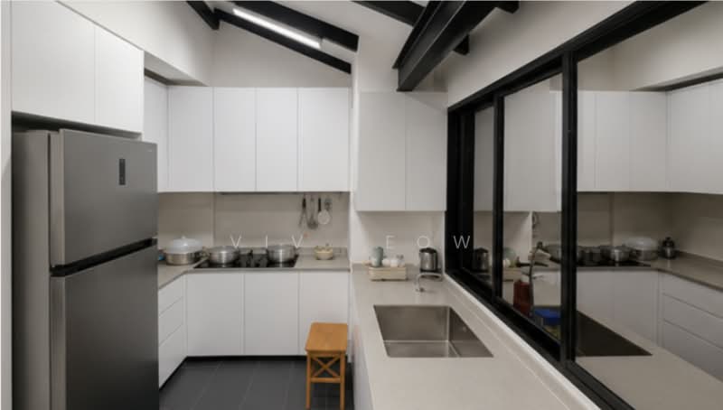 Meragi Terrace, , Room Rental, 160 sqft, Terraced House For Rent, by Viv Yeow, 500227284 - Kitchen - PropertyGuru.com.sg