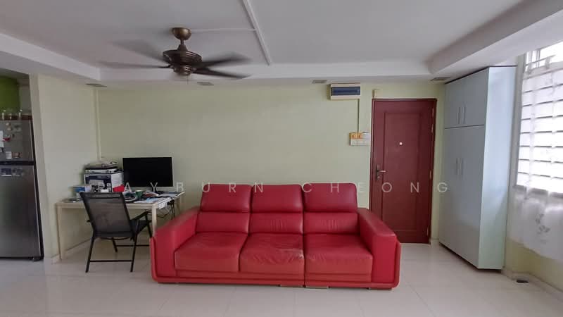 347 Ubi Avenue 1, 347 Ubi Avenue 1, 3 Bedrooms, 1,119 sqft, HDB Flat For Sale, by Rayburn Cheong, 500227285 - Living Room - PropertyGuru.com.sg